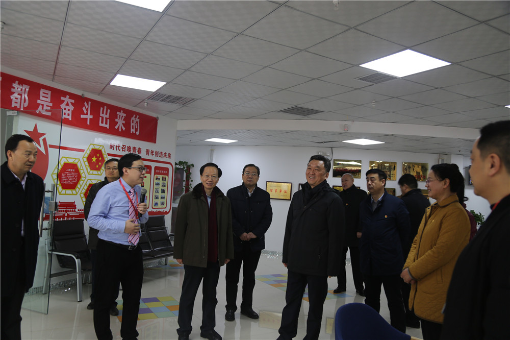 熱烈歡迎全國總工會副主席，書記處書記魏地春及省總工會王保存主席一行蒞臨安陽青峰網(wǎng)絡(luò)參觀指導(dǎo)