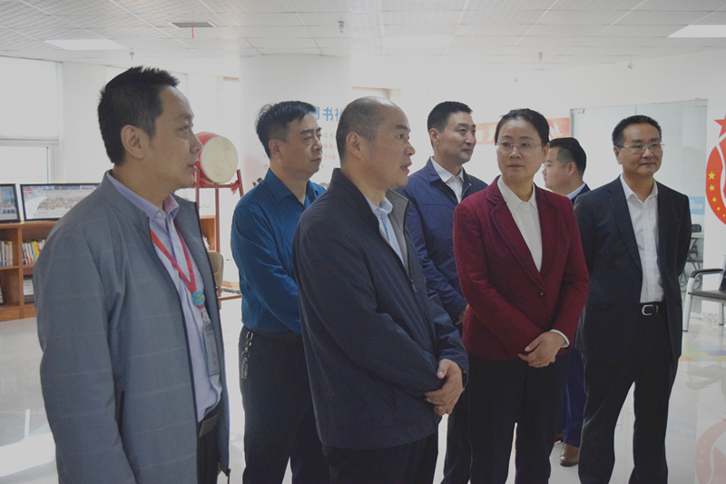 熱烈歡迎河南省委統(tǒng)戰(zhàn)部副部長梁險峰一行蒞臨安陽青峰網絡調研社會階層工作！